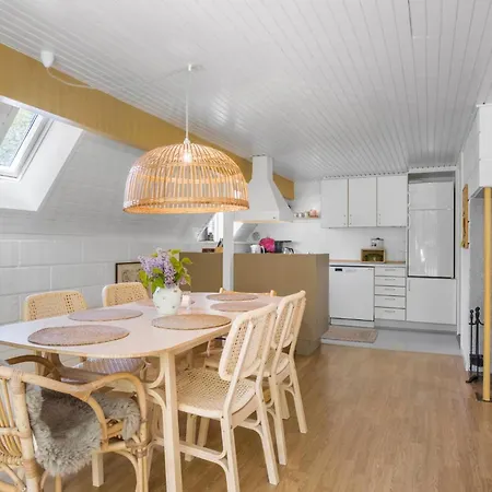 Holiday home Lovely In