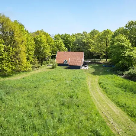 Holiday home Lovely In